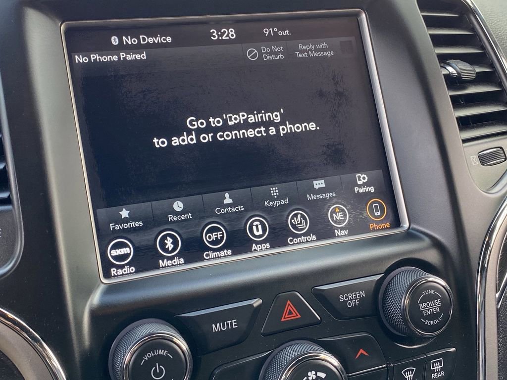 Used 2018 Jeep Grand Cherokee Limited image 26