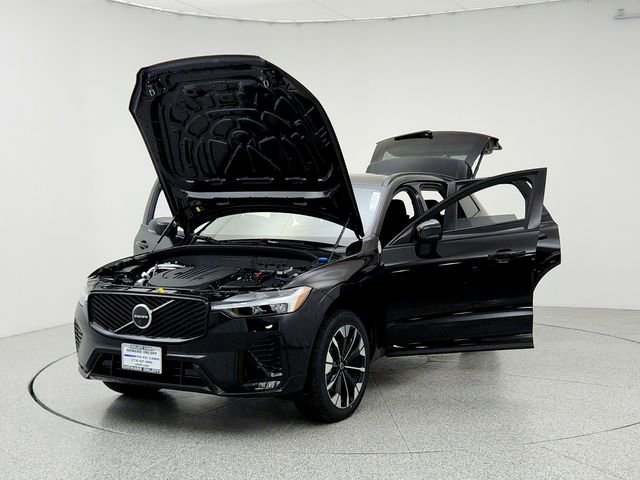 New 2026 Volvo XC60 B5 Plus w/ Protection Package Premier image 9