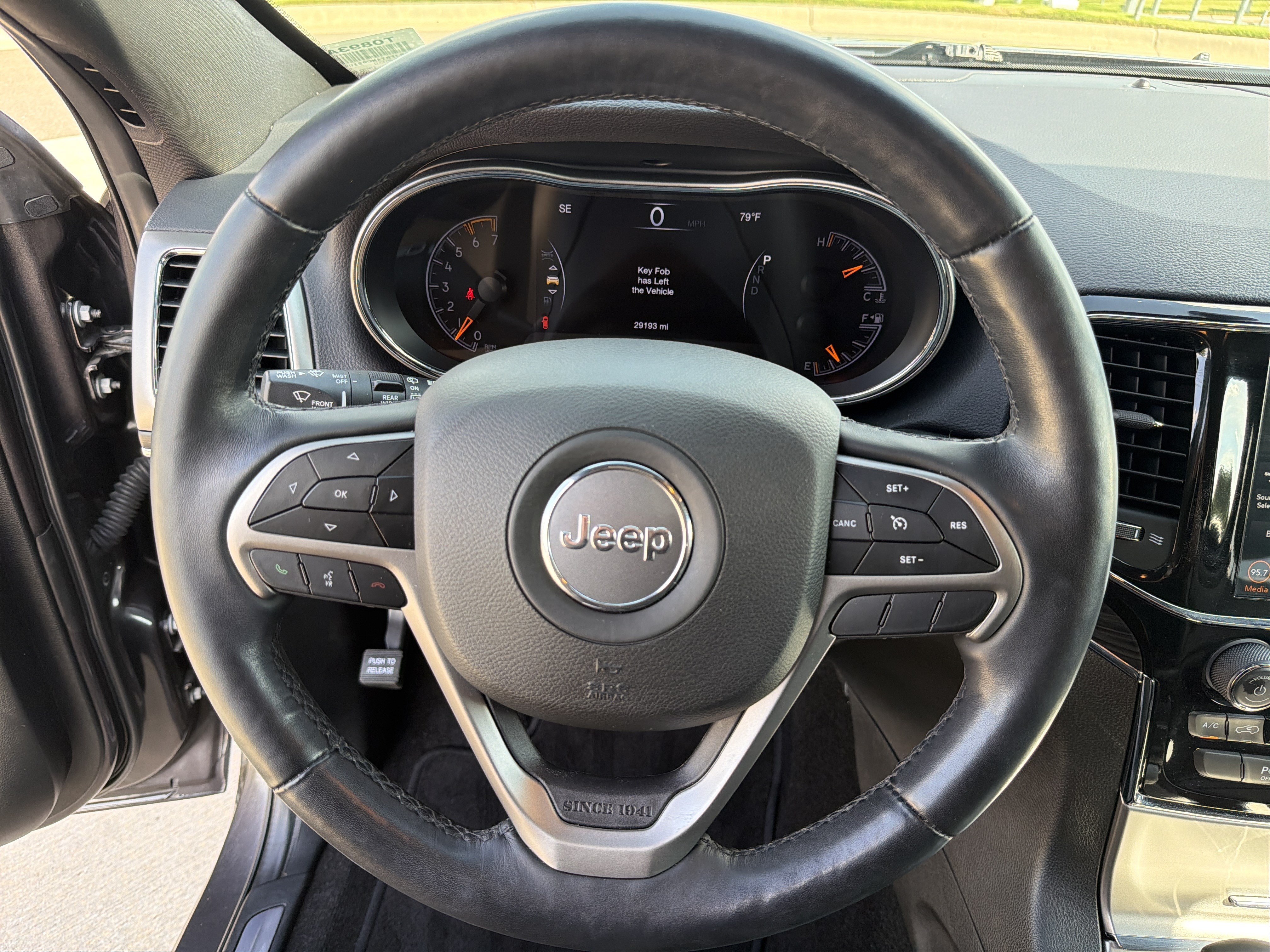 Used 2021 Jeep Grand Cherokee Limited AWD/4WD image 18