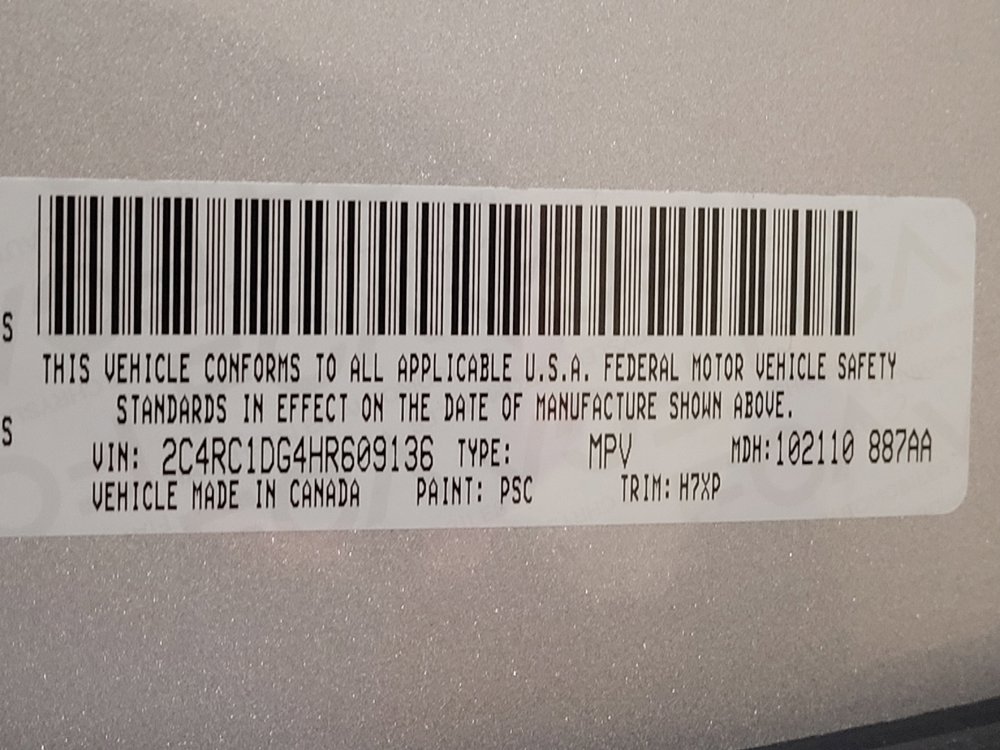 Used 2017 Chrysler Pacifica Touring FWD image 33