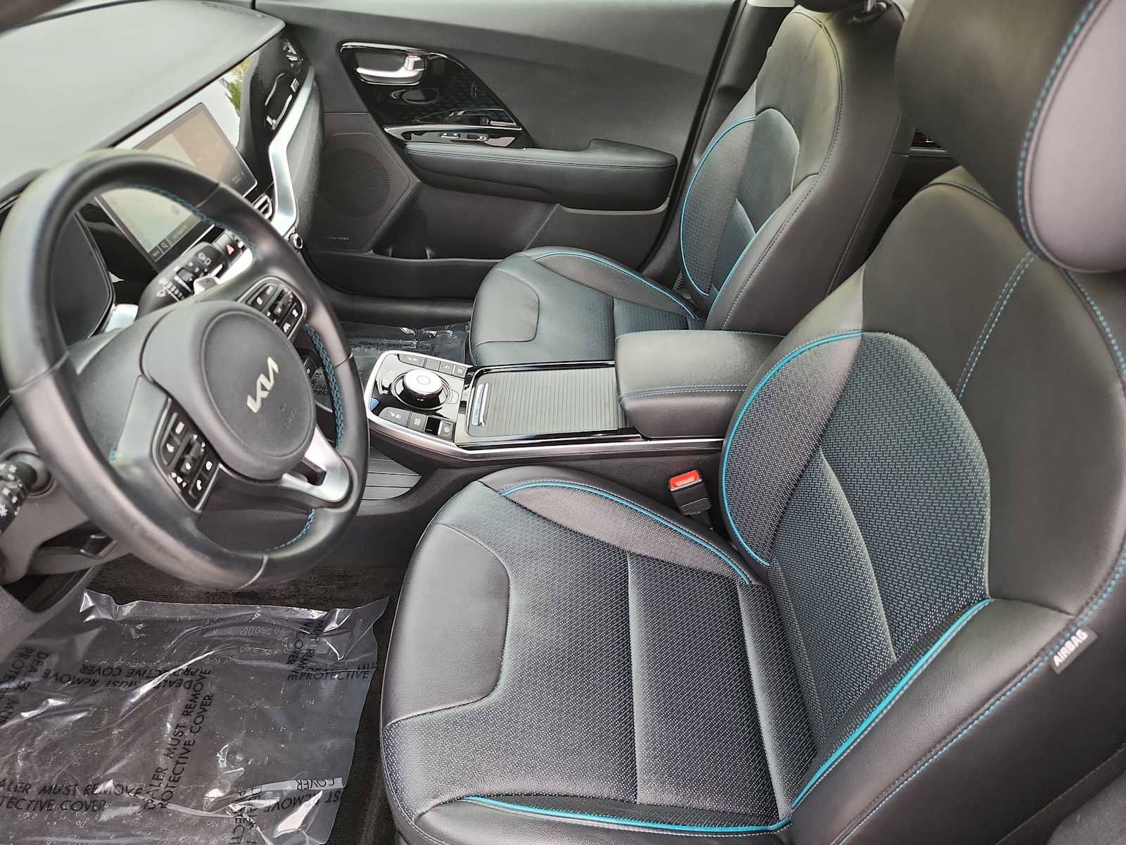 Used 2022 Kia Niro EX Premium image 14