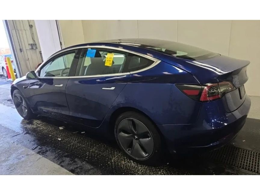 Used 2020 Tesla Model 3 Long Range image 3