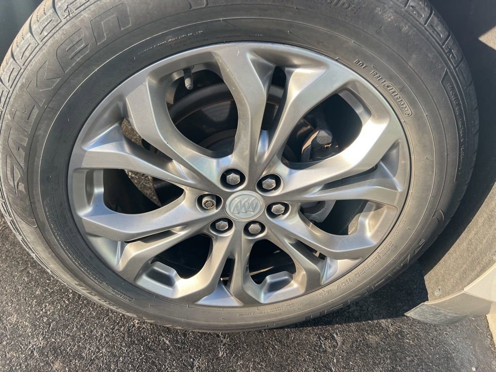 Used 2019 Buick Enclave Avenir w/ Avenir Technology Package FWD image 13