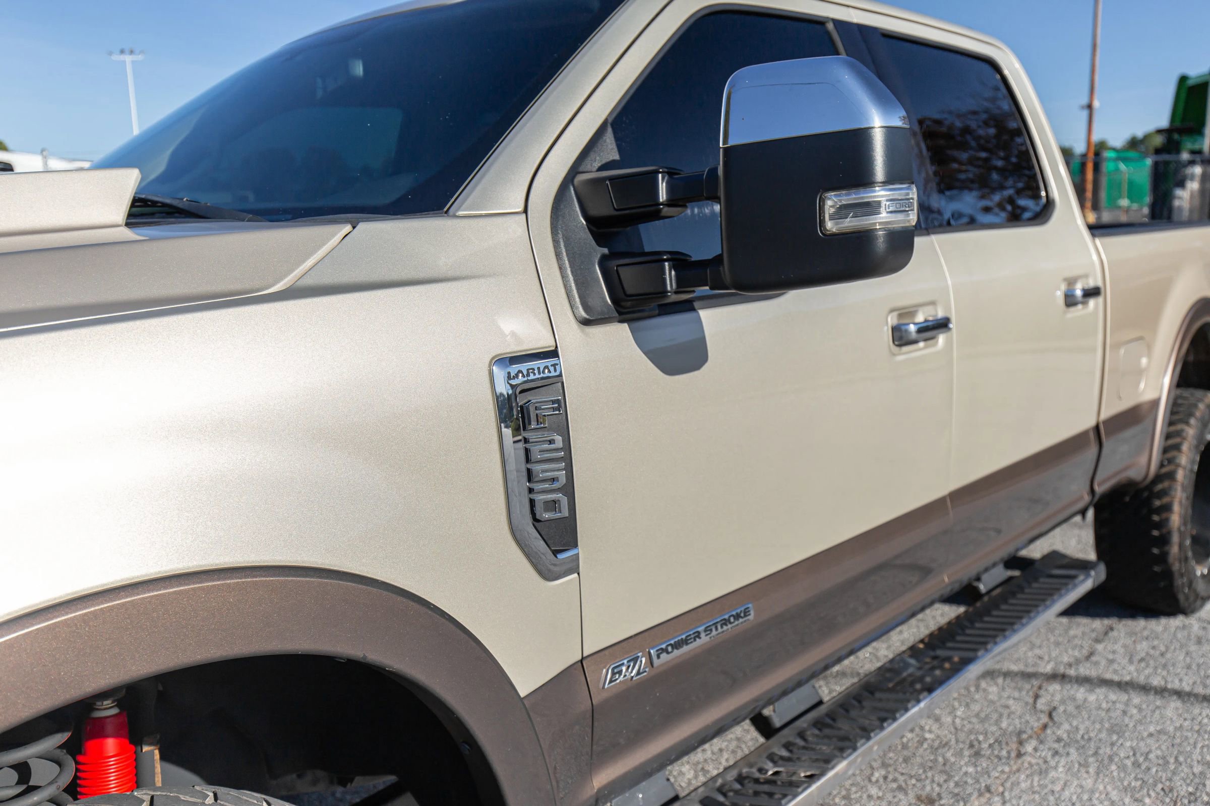 Used 2017 Ford F250 Lariat w/ Chrome Package image 3