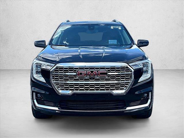 Used 2022 GMC Terrain Denali w/ Denali Premium Package AWD/4WD image 3