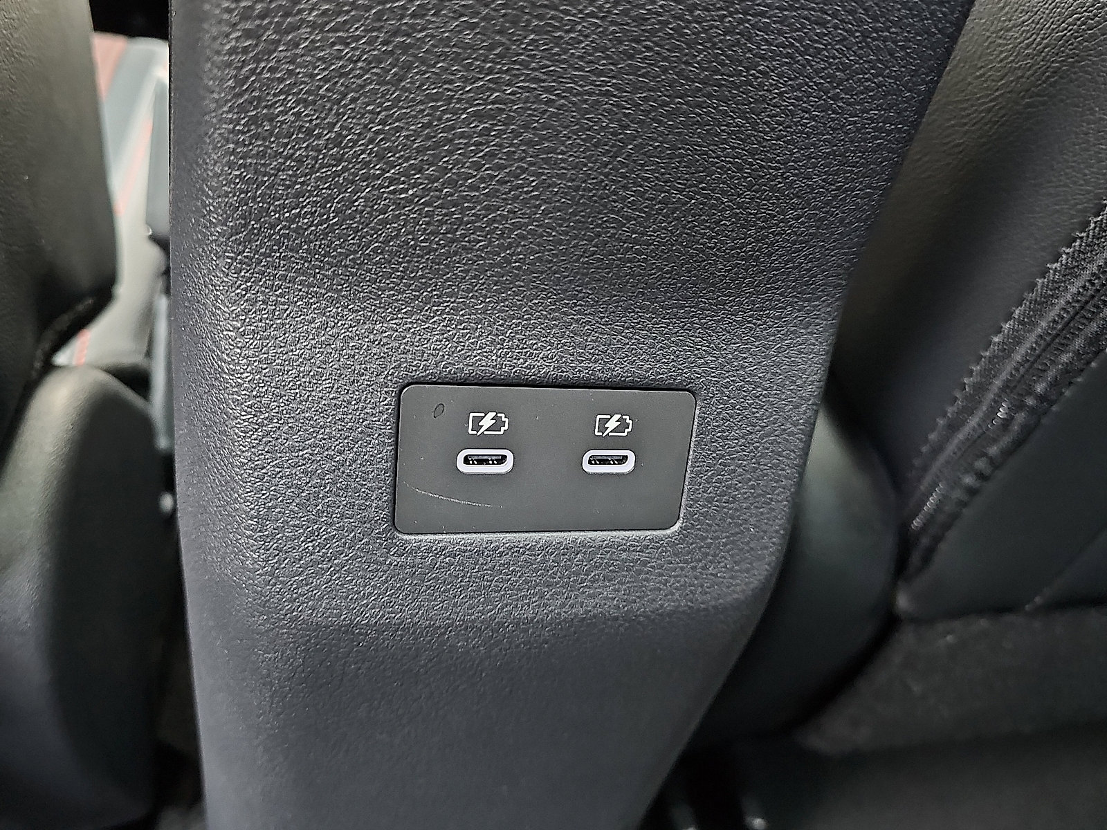 Certified 2025 Nissan Kicks SR w/ SR Premium Package image 11