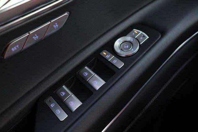 Used 2025 Genesis GV80 2.5T Standard AWD/4WD image 18