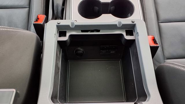 Used 2024 INEOS Grenadier Fieldmaster Edition image 28