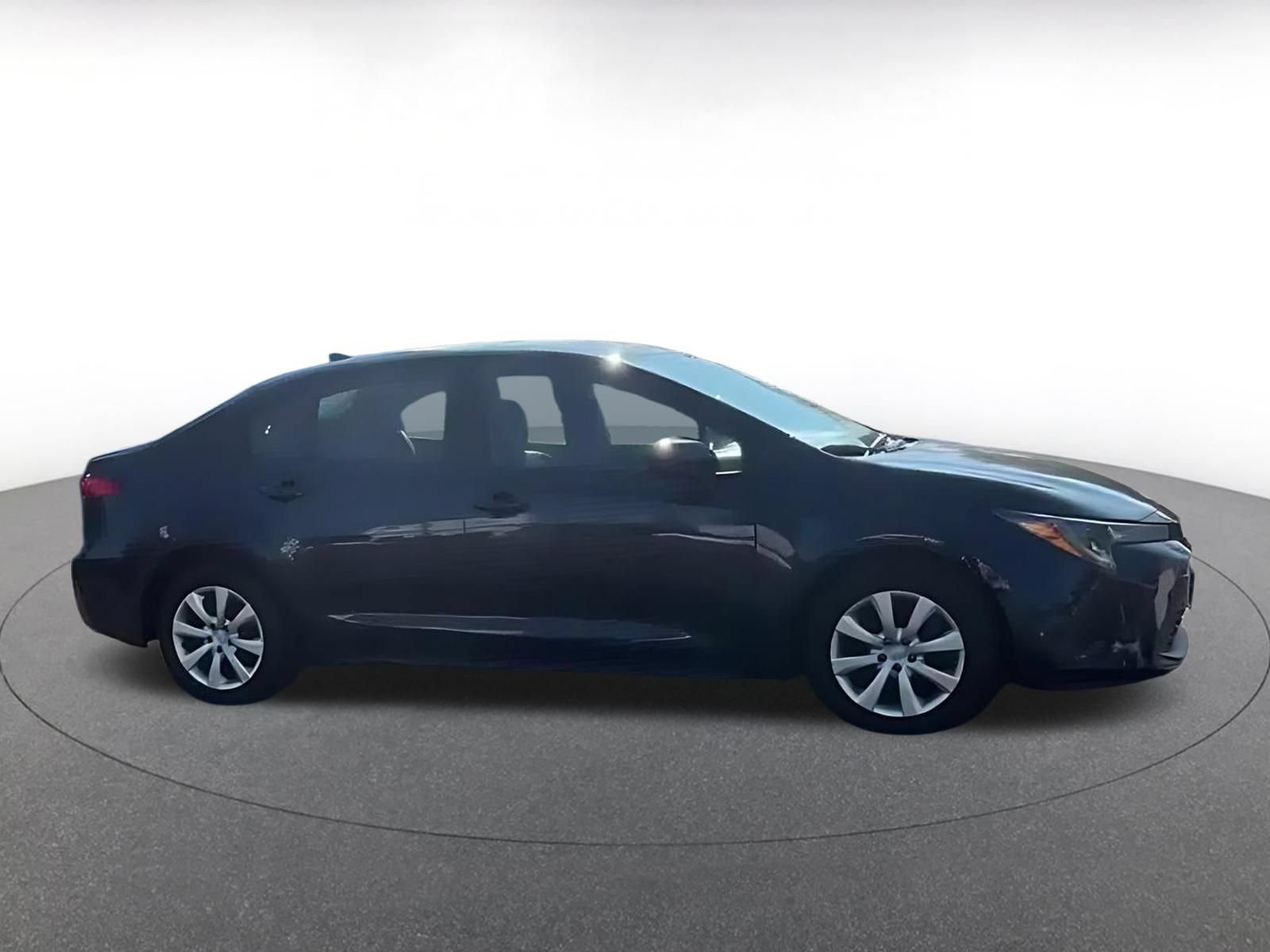 Used 2025 Toyota Corolla LE FWD image 15