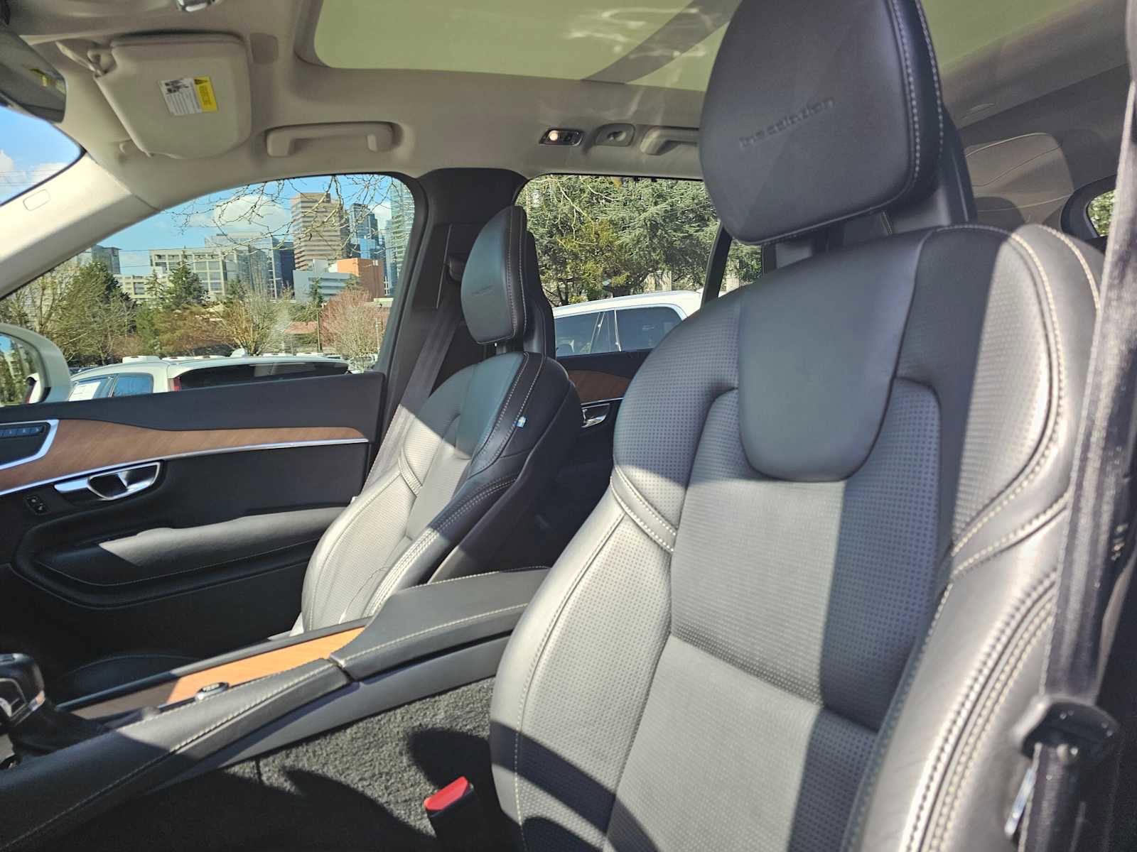 Used 2018 Volvo XC90 T6 Inscription w/ Convenience Package image 24