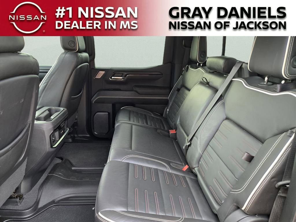 Used 2023 GMC Sierra 1500 AT4X image 11