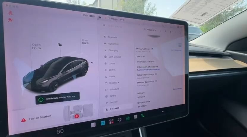 Used 2018 Tesla Model 3 Mid Range RWD image 28