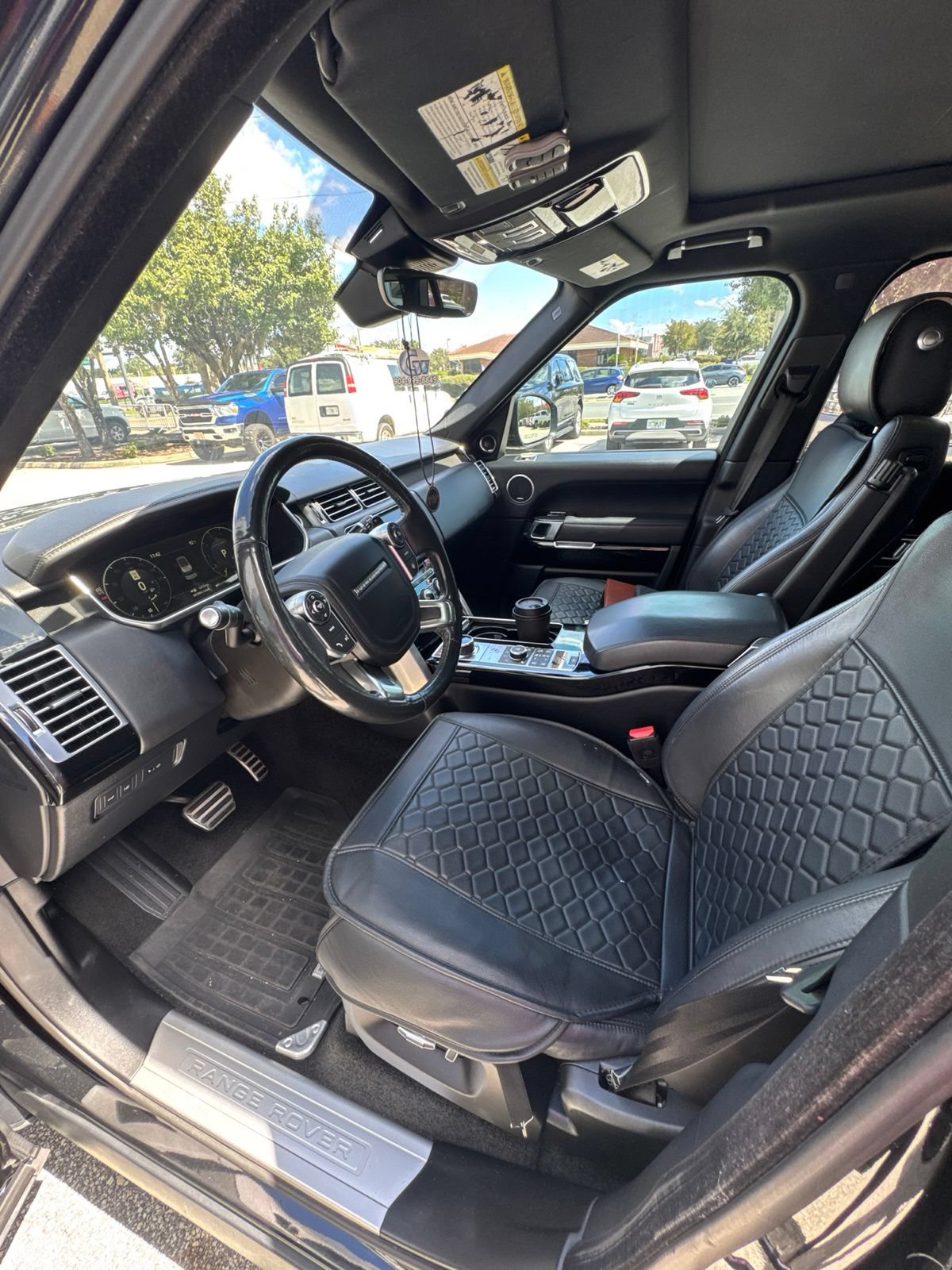 Used 2017 Land Rover Range Rover Supercharged AWD/4WD image 6