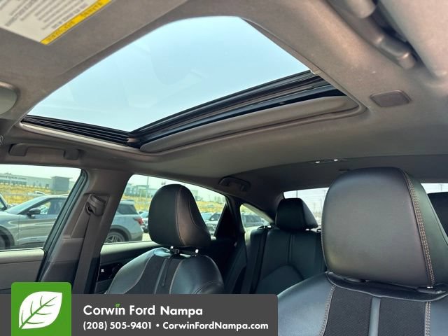 Used 2019 Toyota Avalon Touring w/ Advanced Safety Package FWD image 10