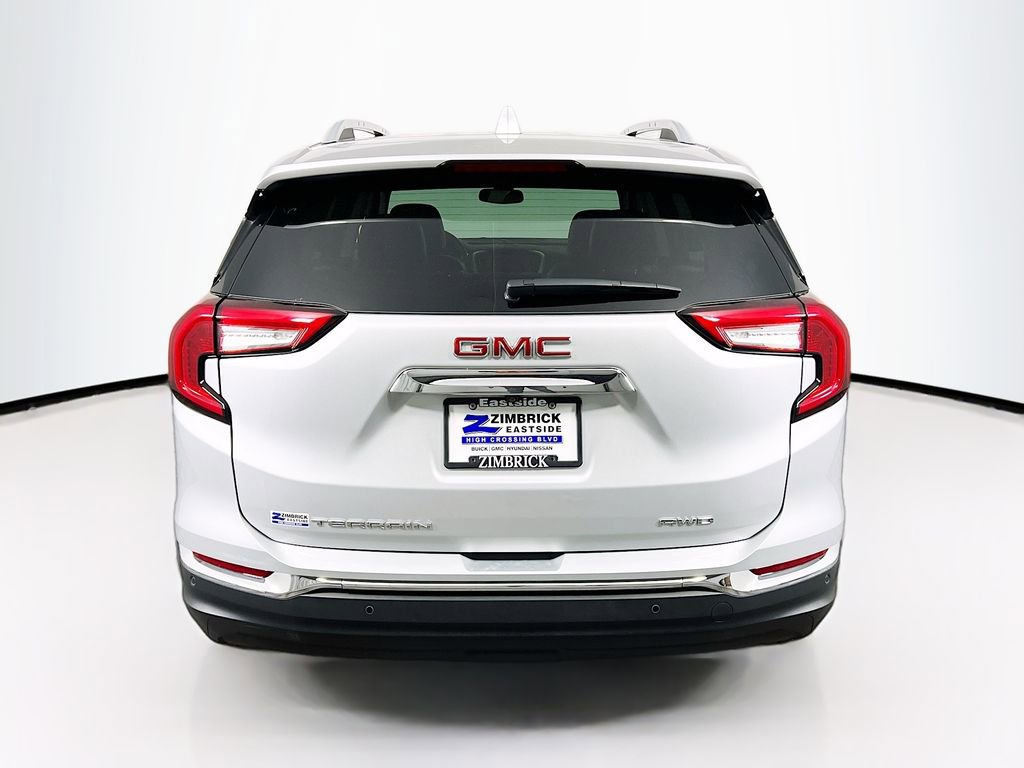 Used 2022 GMC Terrain SLT w/ Infotainment Package II AWD/4WD image 6