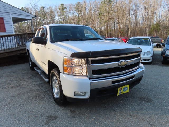 Used 2011 Chevrolet Silverado 1500 LT w/ All-Star Edition image 4