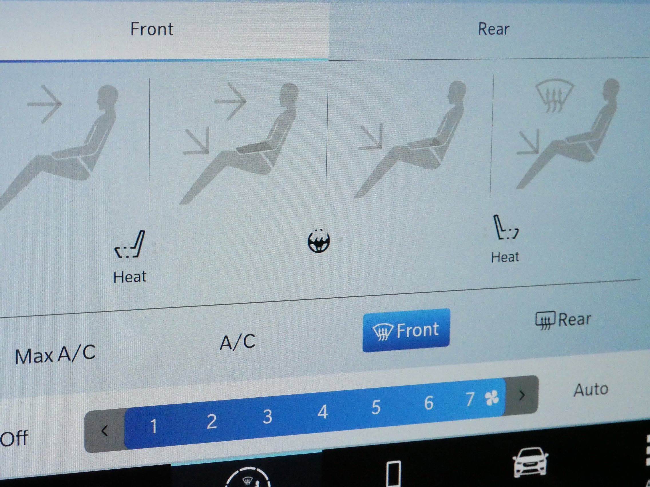 Used 2024 Chrysler Pacifica Touring-L w/ Road Tripper Package image 27