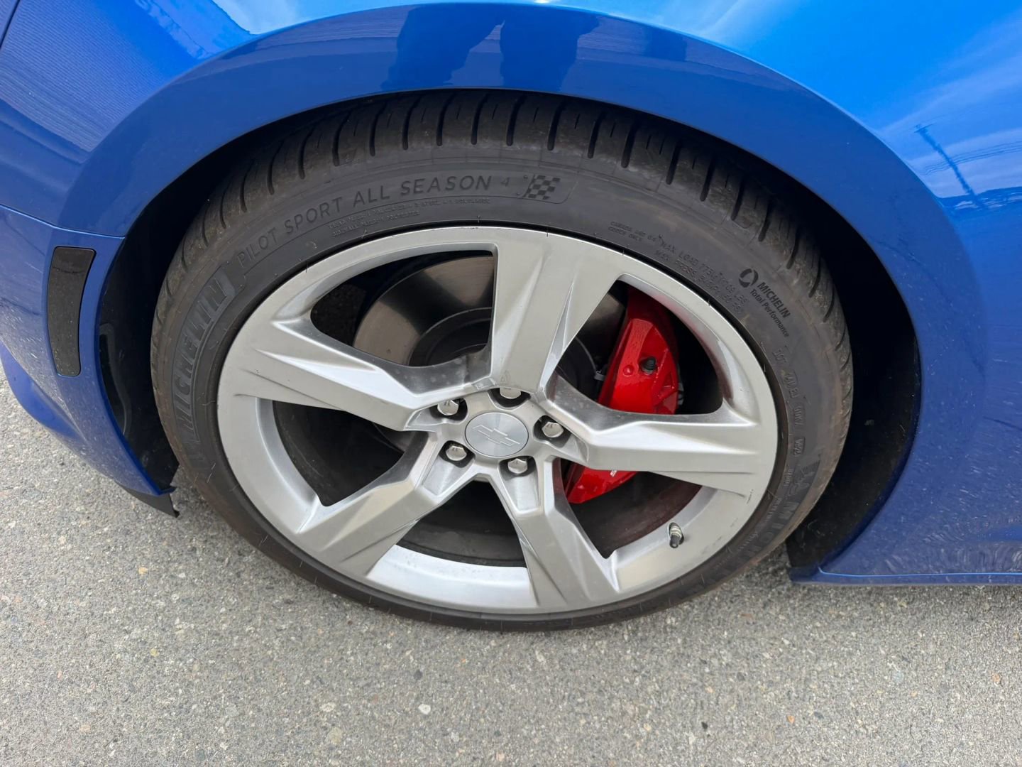 Used 2018 Chevrolet Camaro SS RWD image 31