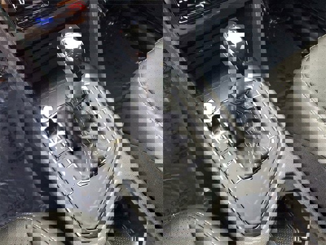 Certified 2023 Volkswagen Tiguan SE image 26