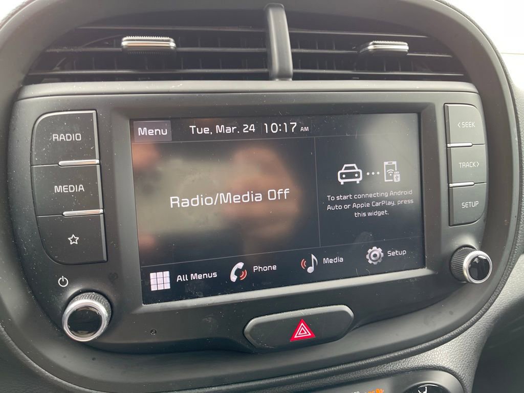 Used 2023 Kia Soul LX w/ LX Technology Package image 10