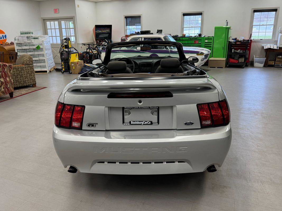 Used 2000 Ford Mustang GT RWD image 29