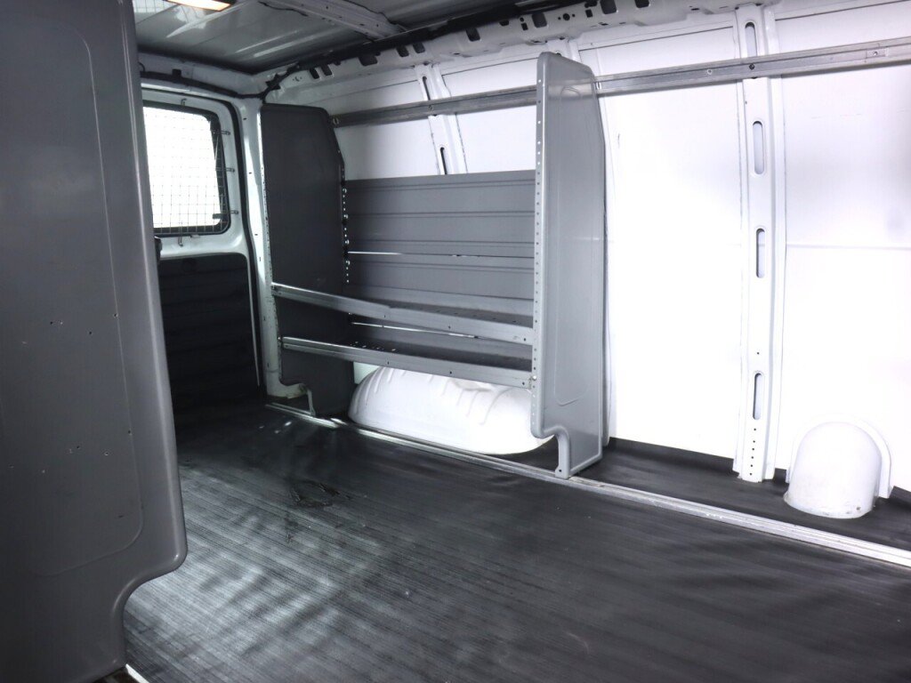 Used 2013 Chevrolet Express 1500 RWD image 28