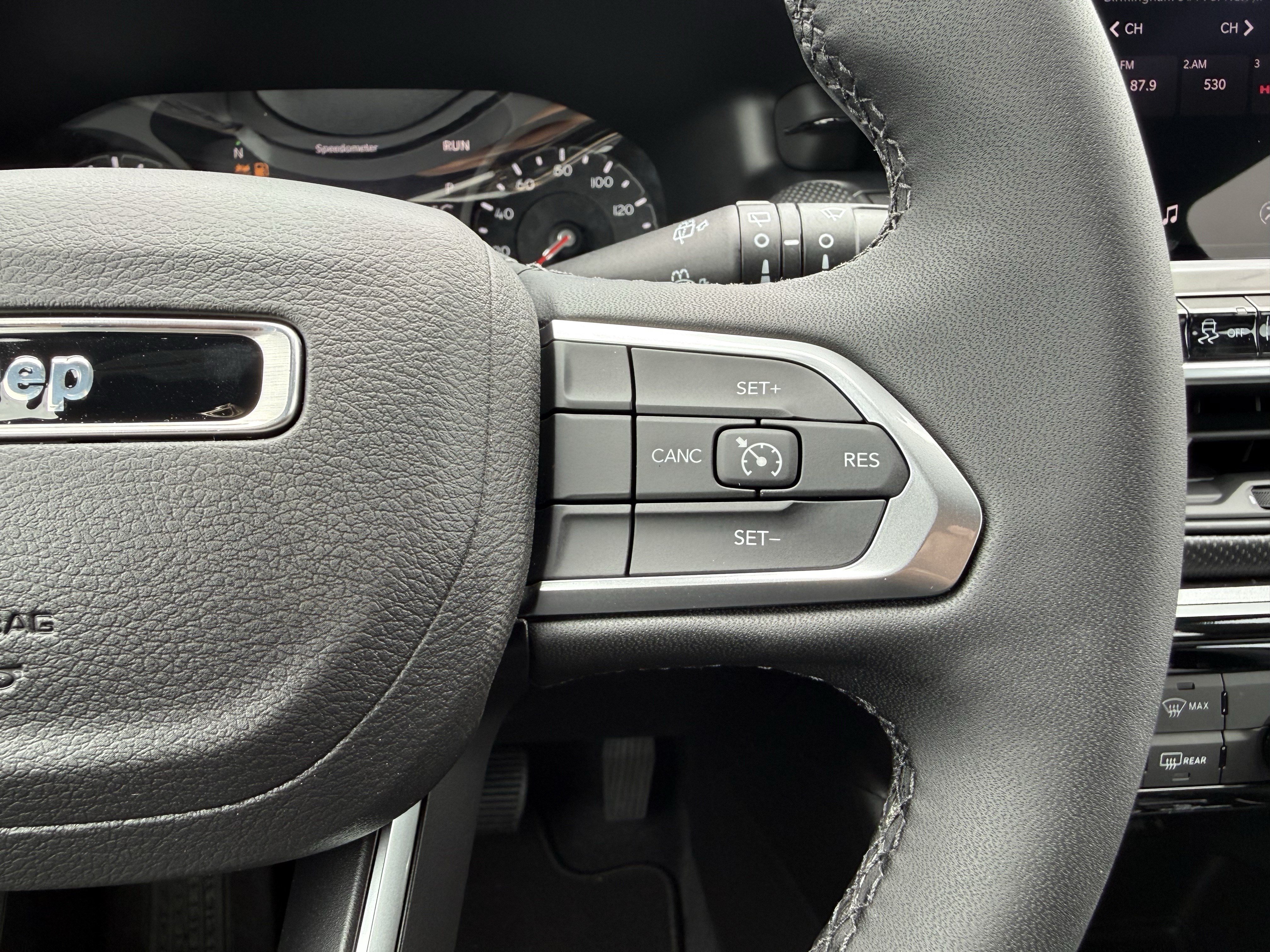 New 2026 Jeep Compass Latitude AWD/4WD image 19
