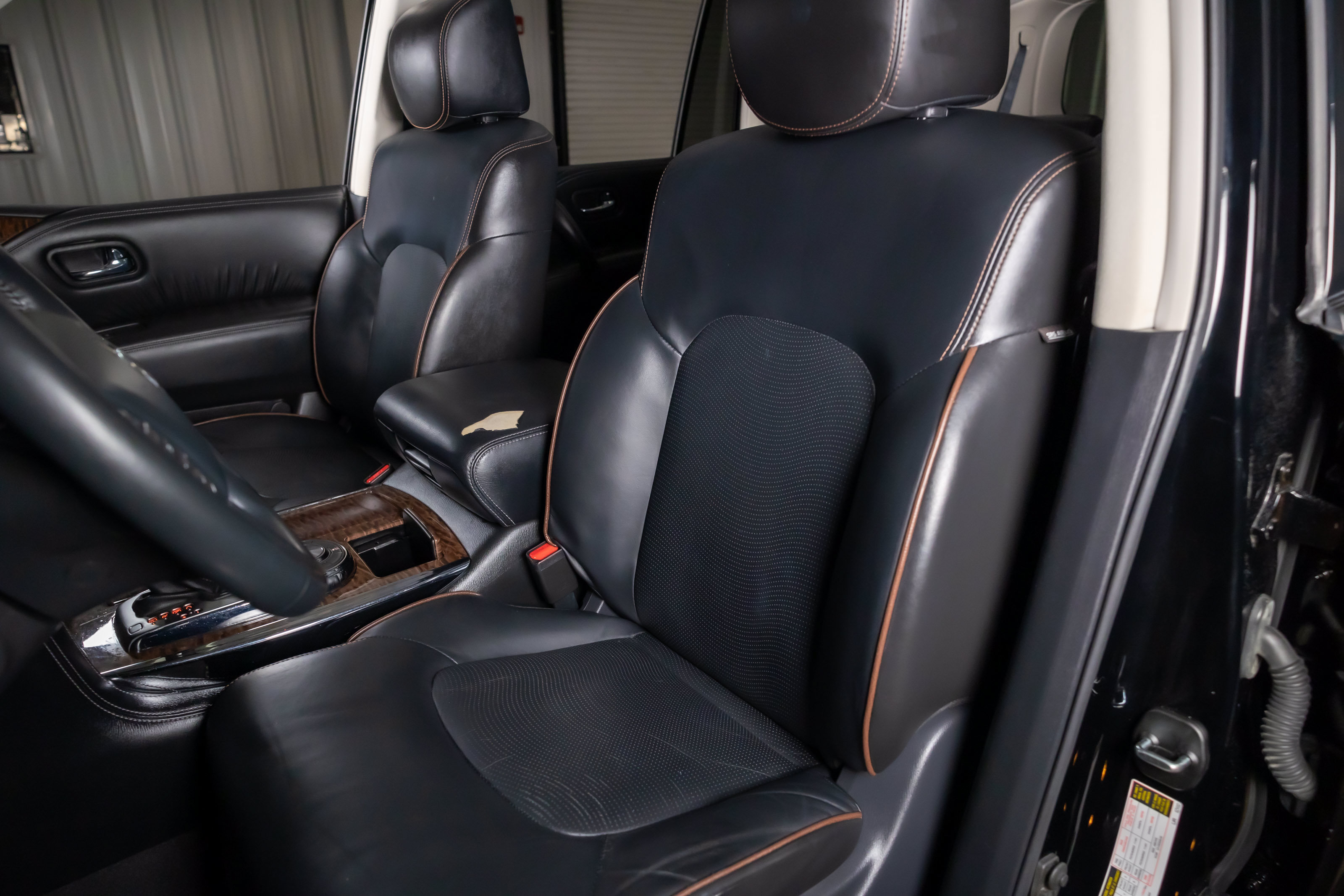 Used 2018 Nissan Armada Platinum w/ Captain Seat Package RWD image 5