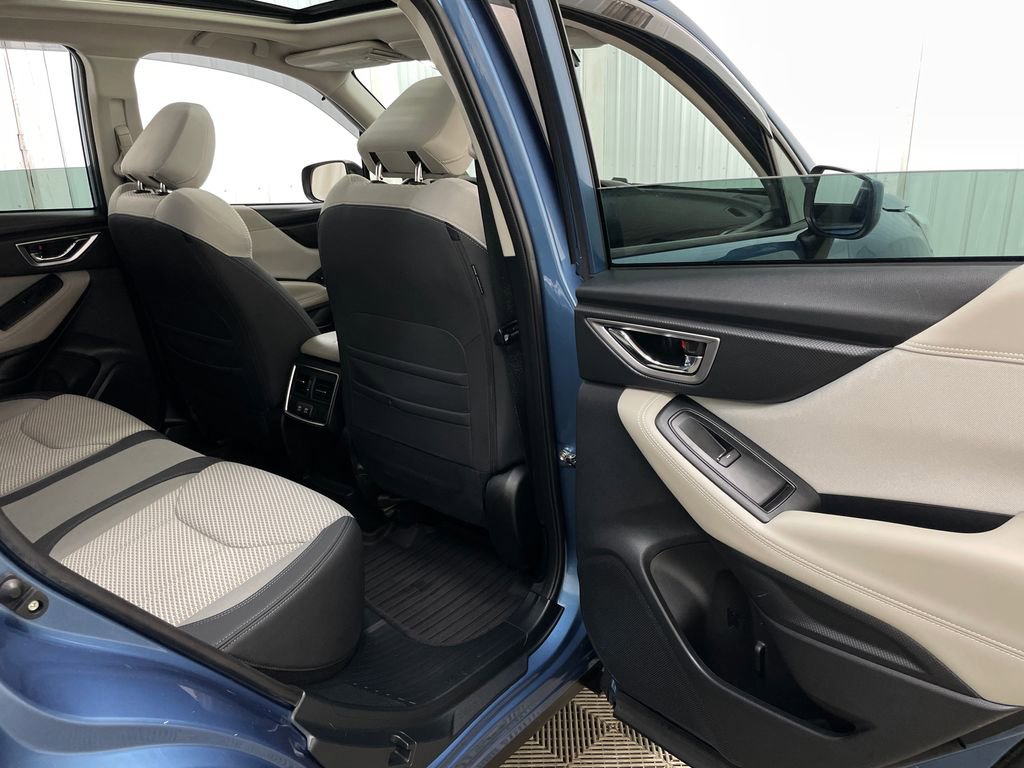 Used 2022 Subaru Forester Premium AWD/4WD image 42