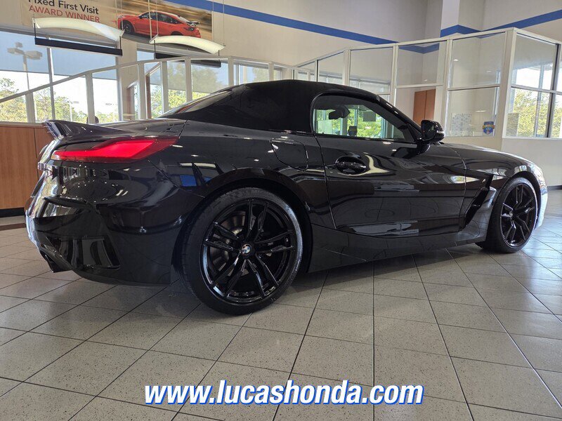 Used 2022 BMW Z4 sDrive30i w/ M Sport Package image 4