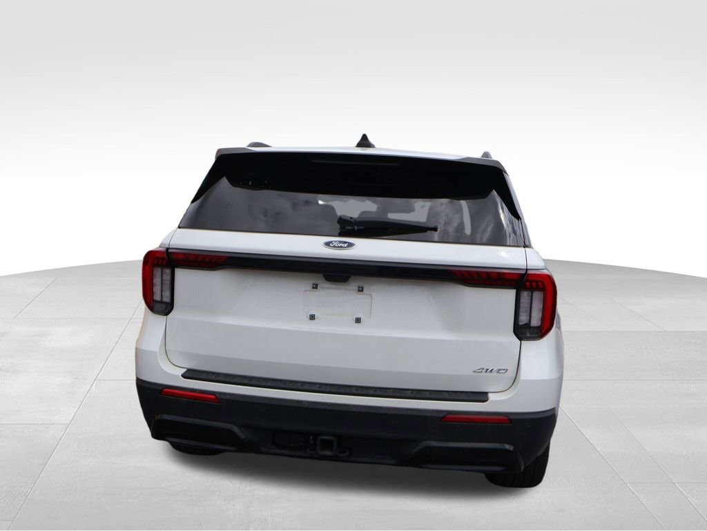 Used 2025 Ford Explorer ST-Line w/ ST-Line Street Pack image 13