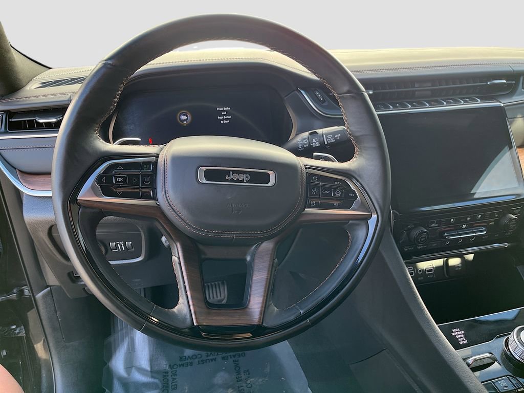 Used 2023 Jeep Grand Cherokee Summit image 11