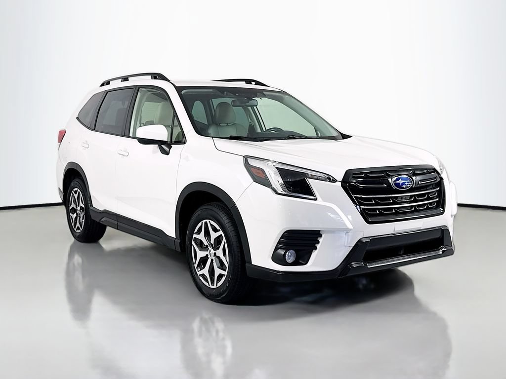 Used 2022 Subaru Forester Premium AWD/4WD image 4