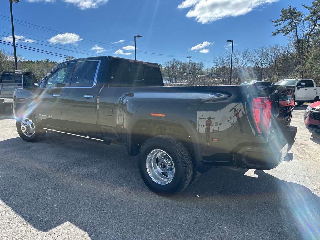 Used 2021 GMC Sierra 3500 Denali w/ Denali Ultimate Package AWD/4WD image 3