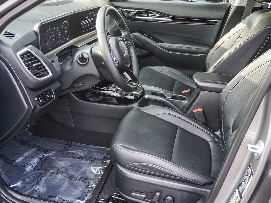 Certified 2024 Kia Seltos EX image 18