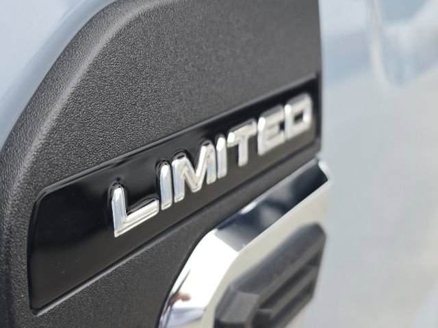 Used 2024 Ford F250 Limited w/ FX4 Off-Road Package image 9