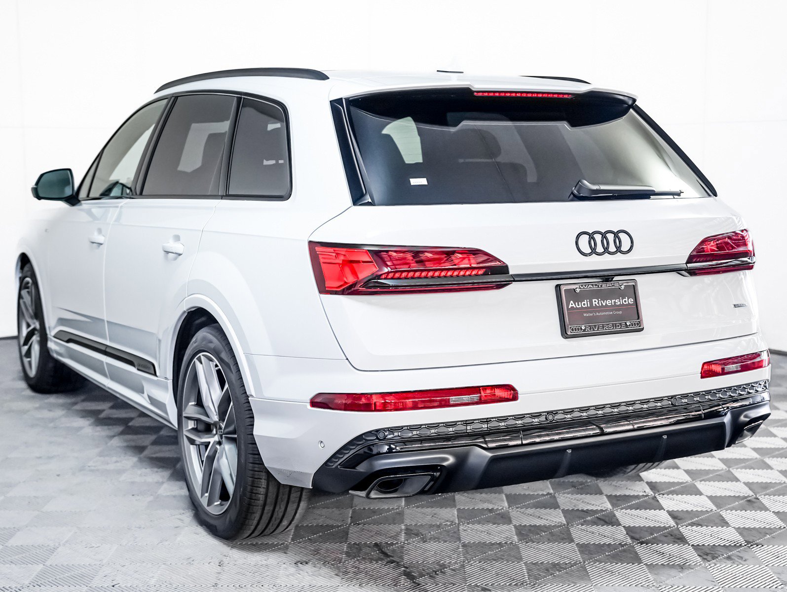 New 2026 Audi Q7 3.0T Prestige image 2
