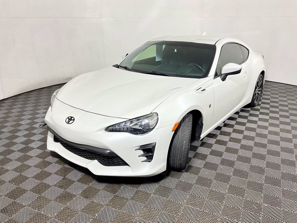 Used 2017 Toyota 86 RWD image 7