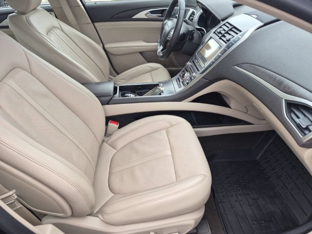 Used 2020 Lincoln MKZ Reserve w/ Elements Package FWD image 32