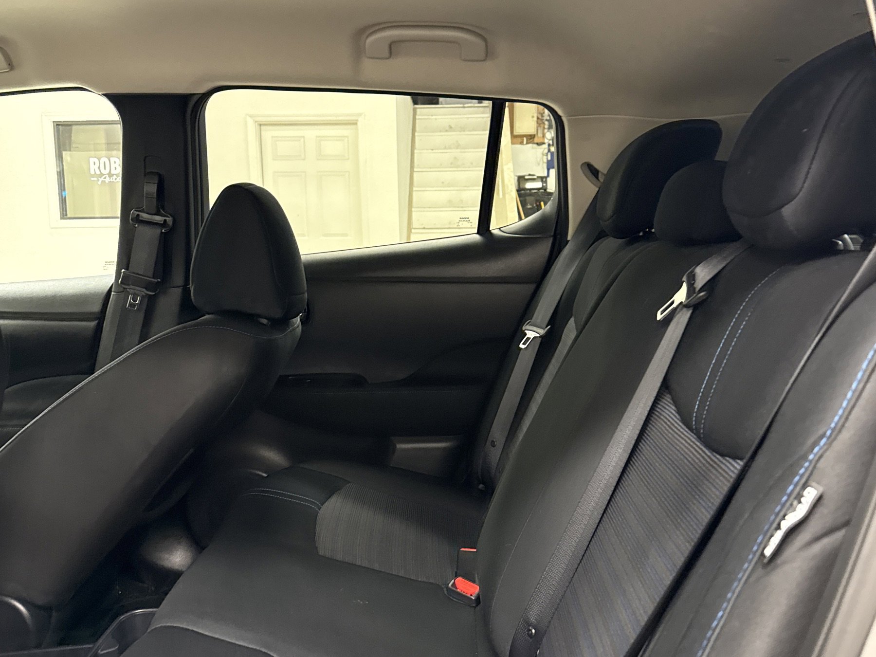 Used 2024 Nissan Leaf S image 11