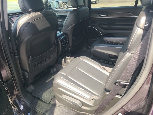 Used 2022 Jeep Grand Cherokee L Limited AWD/4WD image 17