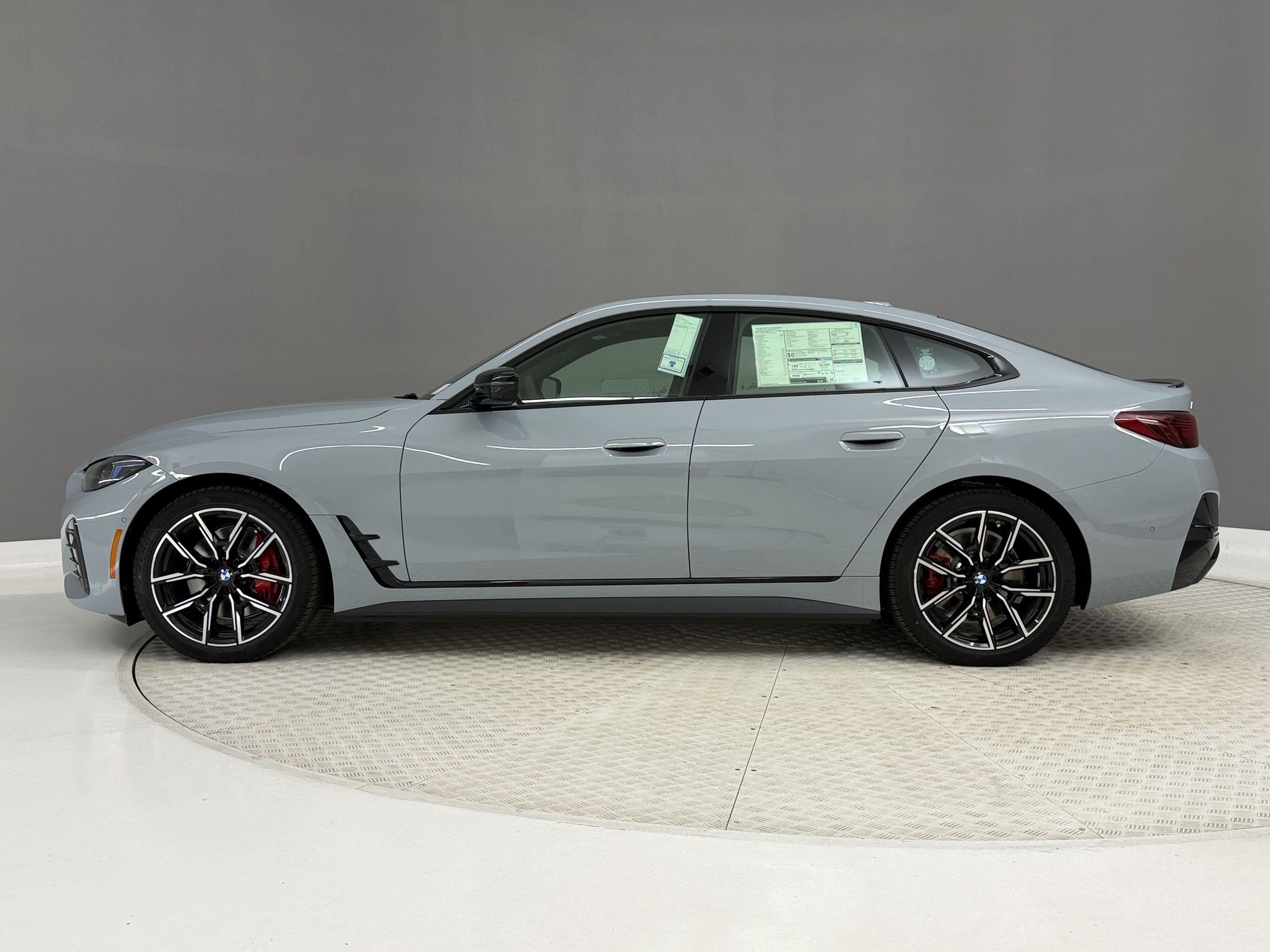 New 2026 BMW i4 eDrive40 w/ M Sport Package RWD image 2