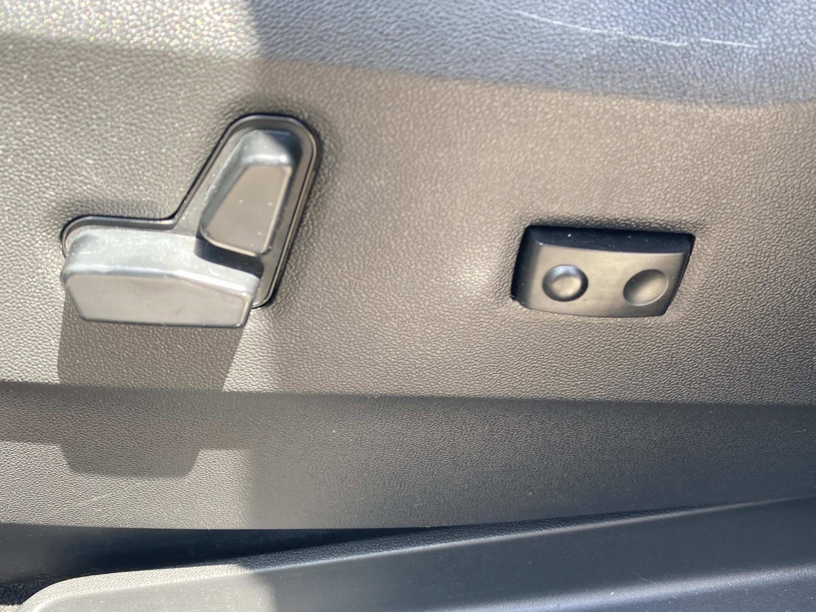 Used 2019 Dodge Grand Caravan GT image 23