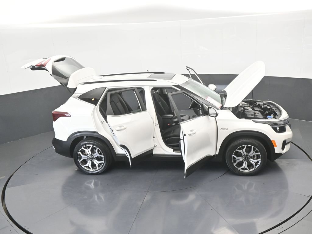 Used 2022 Kia Seltos EX image 72