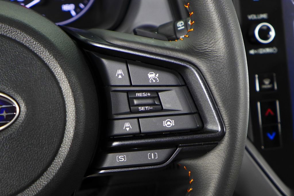 Used 2025 Subaru Crosstrek 2.5i Limited w/ Crosstrek Mirror Package image 28