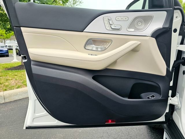 New 2026 Mercedes-Benz GLS 450 4MATIC image 19