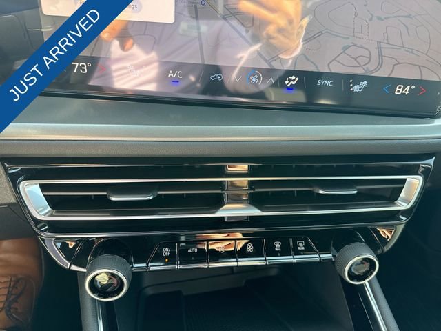 New 2026 Chevrolet Traverse LT w/ Driver Confidence Package image 19