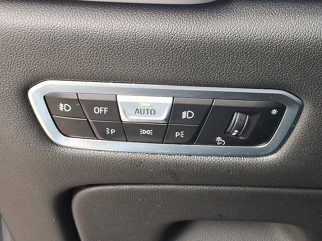 Used 2020 BMW X5 xDrive40i w/ Executive Package AWD/4WD image 24