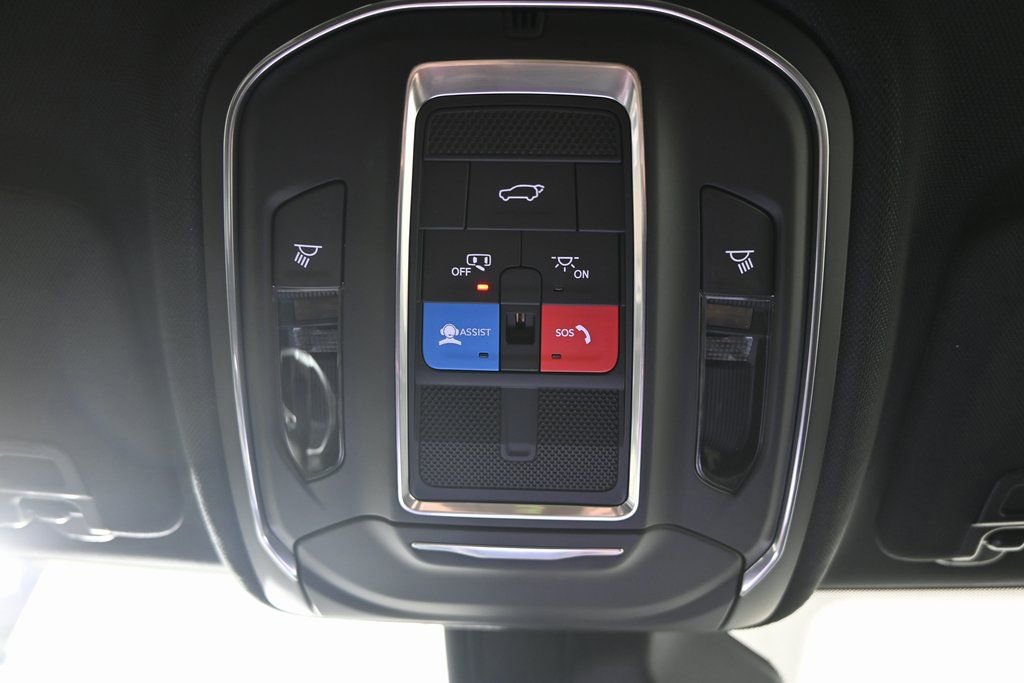 New 2026 Jeep Grand Cherokee Laredo image 32