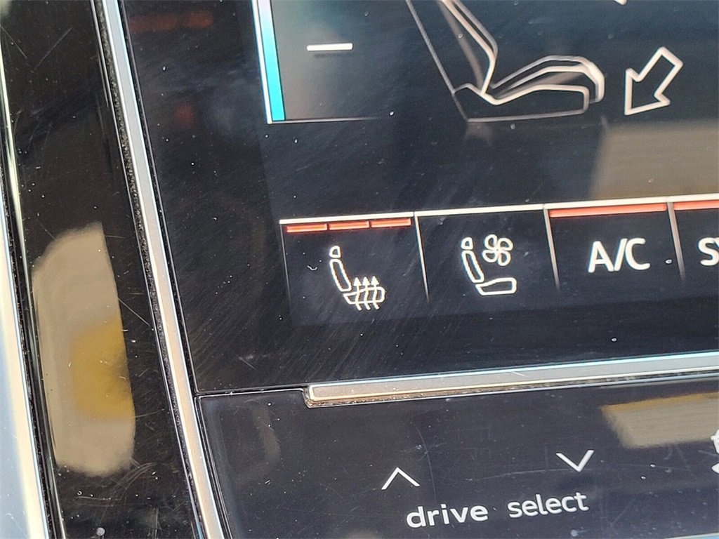 Used 2019 Audi Q8 Prestige image 22